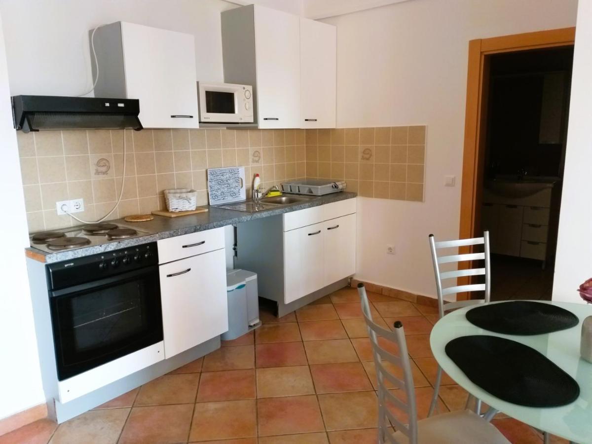 Villa Dobra Family Apartments ヴィル エクステリア 写真