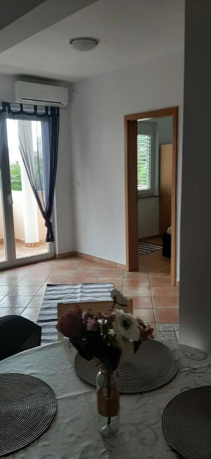 Villa Dobra Family Apartments ヴィル エクステリア 写真