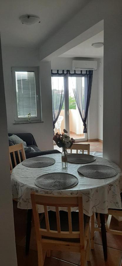 Villa Dobra Family Apartments ヴィル エクステリア 写真